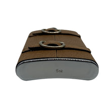 Carica l'immagine nel visualizzatore di Gallery, Flask in Pelle Marrone