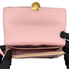 Carica l'immagine nel visualizzatore di Gallery, Flore Chain Wallet in Tela Monogram