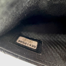 Carica l'immagine nel visualizzatore di Gallery, Romance Wallet on Chain in Pelle Nera