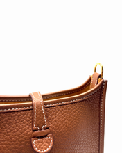 Carica l'immagine nel visualizzatore di Gallery, Evelyne 16 Taurillon Clémence Gold