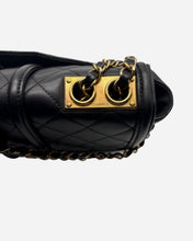 Carica l'immagine nel visualizzatore di Gallery, Flap Bag in Pelle Nera