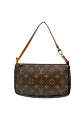 Carica l'immagine nel visualizzatore di Gallery, Pochette Accessoires in Tela Monogram