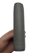 Carica l'immagine nel visualizzatore di Gallery, Portafoglio in Pelle Grigio