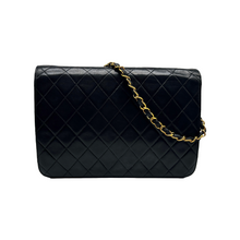 Carica l'immagine nel visualizzatore di Gallery, Classic Flap media vintage