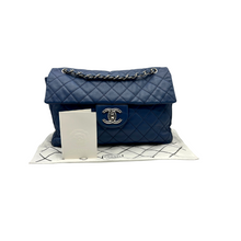 Upload the image to the Gallery viewer, Classic Large Bag