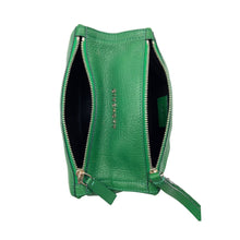 Upload the image to the Gallery viewer, Mini Pandora