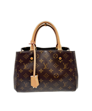 Upload the image to the Gallery viewer,
Borsa Montaigne in Tela Monogram