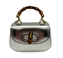 Carica l'immagine nel visualizzatore di Gallery, Borsa Bamboo 1947 Mini in Pelle Laminata Argento