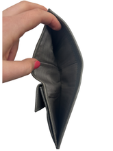 Carica l'immagine nel visualizzatore di Gallery, Portafoglio in Pelle Grigio