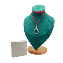 Carica l'immagine nel visualizzatore di Gallery, Collana con filo