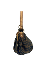 Carica l'immagine nel visualizzatore di Gallery, Mini Chef in Tela Monogram