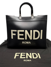 Carica l'immagine nel visualizzatore di Gallery, Borsa Sunshine in Pelle Nera