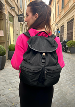 Carica l'immagine nel visualizzatore di Gallery, Zaino in Nylon