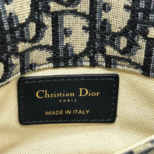 Carica l'immagine nel visualizzatore di Gallery, Marsupio Oblique Saddle