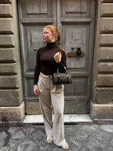 Carica l'immagine nel visualizzatore di Gallery, Borsa Boston in Tela Monogram Marrone