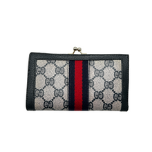 Upload the image to the Gallery viewer, Vintage wallet