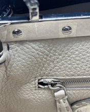 Carica l'immagine nel visualizzatore di Gallery, Peekaboo Petite Grigia