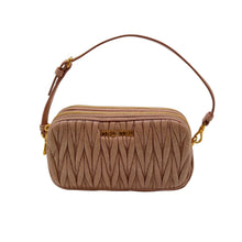 Upload the image to the Gallery viewer, Matelassé Handbag