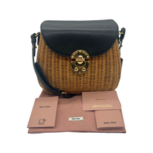 Carica l'immagine nel visualizzatore di Gallery, Borsa a spalla in midollino e pelle