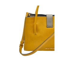 Upload the image to the Gallery viewer, Leather shoulder bag