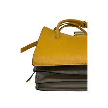 Upload the image to the Gallery viewer, Leather shoulder bag