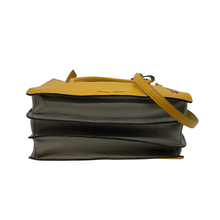 Upload the image to the Gallery viewer, Leather shoulder bag