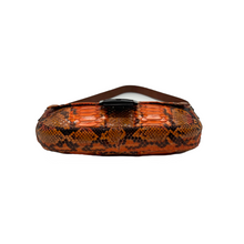 Carica l'immagine nel visualizzatore di Gallery, Borsa Baguette in Pitone