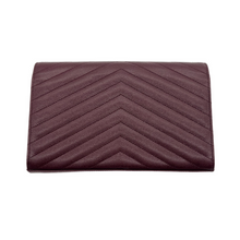 Carica l'immagine nel visualizzatore di Gallery, Cassandra Matelasse Chain Wallet