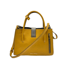 Upload the image to the Gallery viewer, Leather shoulder bag