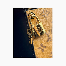 Carica l&#39;immagine nel visualizzatore di Gallery, Cannes Monogram
