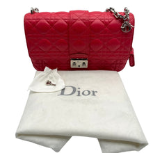 Carica l'immagine nel visualizzatore di Gallery, Borsa Miss Dior Cannage Rossa
