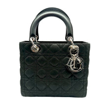 Carica l'immagine nel visualizzatore di Gallery, Lady Dior in Pelle Scamosciata Verde
