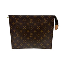 Carica l'immagine nel visualizzatore di Gallery, Trousse Toilette in Tela Monogram Grande
