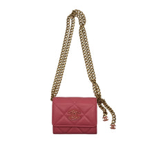 Carica l'immagine nel visualizzatore di Gallery, Charms Flap Card Holder in Pelle Rosa
