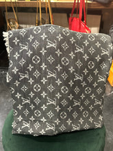 Upload the image to the Gallery viewer, Louis Vuitton Reversible Scarf
