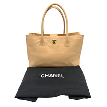 Carica l'immagine nel visualizzatore di Gallery, Cerf Shopper Bag in Pelle Crema
