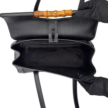 Carica l'immagine nel visualizzatore di Gallery, Borsa a Spalla Bamboo Bullet
