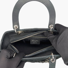 Carica l'immagine nel visualizzatore di Gallery, Lady Dior in Pelle Scamosciata Verde
