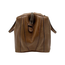 Upload the image to the Gallery viewer, Gucci Duffle Handbag
