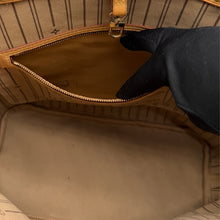 Carica l'immagine nel visualizzatore di Gallery, Neverfull MM in Tela Monogram
