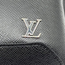 Carica l'immagine nel visualizzatore di Gallery, Avenue Slingbag in Pelle Nera
