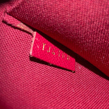 Carica l'immagine nel visualizzatore di Gallery, Pochette Félicie in Tela Monogram
