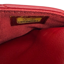 Carica l'immagine nel visualizzatore di Gallery, Wallet on Chain in Pelle di Agnello Bordeaux
