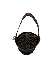 Carica l'immagine nel visualizzatore di Gallery, Drawstring Bucket Bag in Zucca Canvas
