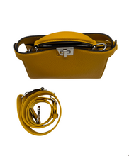 Upload the image to the Gallery viewer, Peekaboo IseeU in Pelle Gialla
