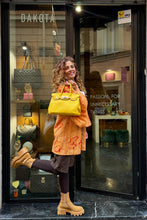 Carica l'immagine nel visualizzatore di Gallery, Birkin 30 in Pelle Togo Gialla
