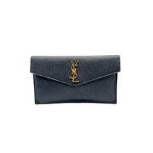 Upload the image to the Gallery viewer, Uptown Clutch
