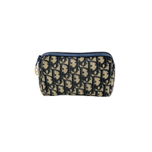 Upload the image to the Gallery viewer, Vintage clutch bag
