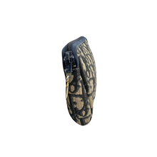 Upload the image to the Gallery viewer, Vintage clutch bag
