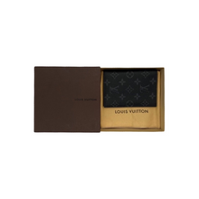 Carica l&#39;immagine nel visualizzatore di Gallery, Louis Vuitton Document Holder
